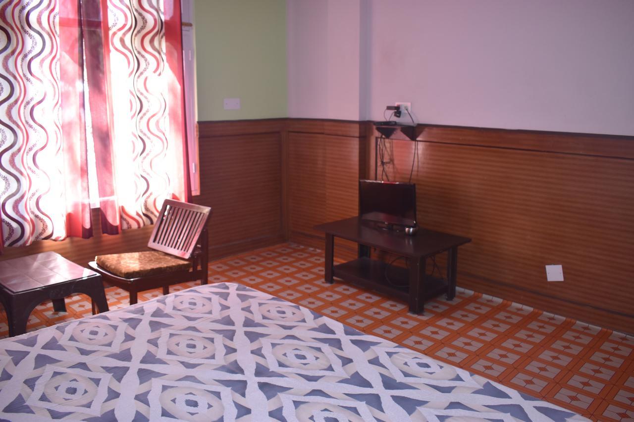 Hotel Snow Flake Rampur  Exterior photo